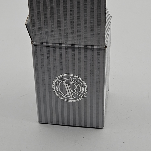 New Essential Oil Diffusing Necklace with eucalyptus,  lavender, and peppermint - Picture 4 of 9